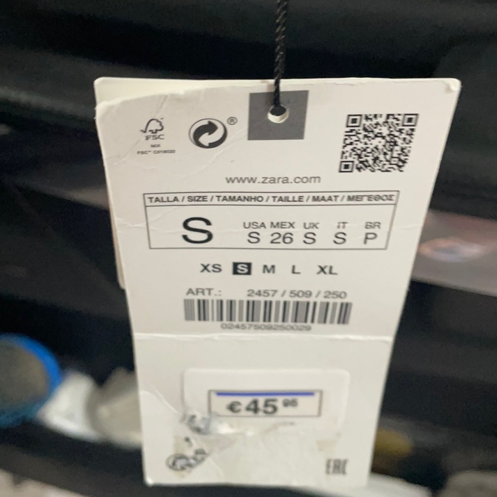 Selling BRAND NEW ZARA LINEN BLEND WHITE DRESS PANTS